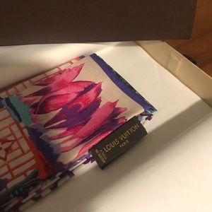 Louis Vuitton Bandeau Scarf